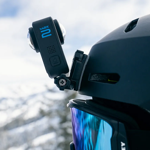 gopro-max2-on-helmet